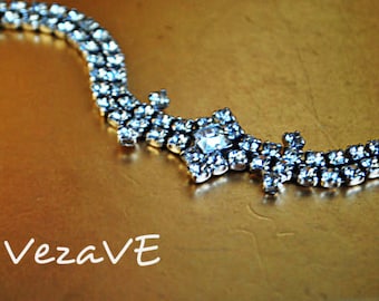 Luxurious vintage 40s art deco style clear rhinestone bridal bracelet.  Size 7 1/2"