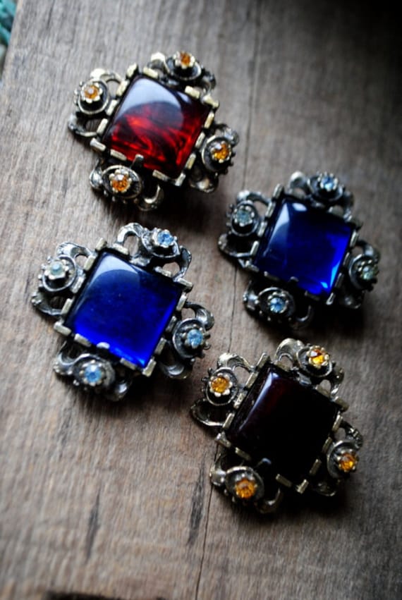 Victorian style vintage 50s, lot of two clip on e… - image 3