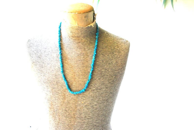 genuine turquise nugget beads Boho vintage 70s blue long necklace.