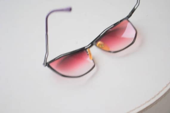 Vintage 1980 Aviator Sunglasses, Purple Optical S… - image 6