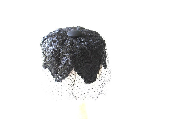 Classy vintage 60s, black,woven raffia pillbox ha… - image 6