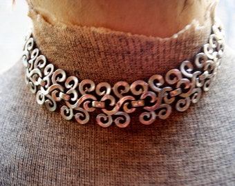 Modernist  vintage 1960,  high  quality silver tone metal, triple  swirl, wide choker -collar, adjustable   necklace.