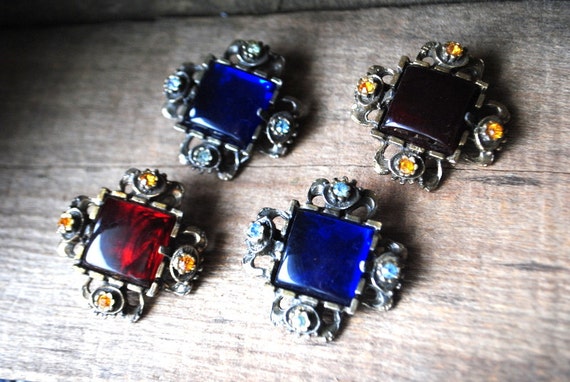 Victorian style vintage 50s, lot of two clip on e… - image 2