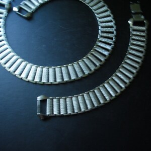 Industrial vintage 60s brushed silvertone metal parure: rectangular vertical links , necklace with a matching bracelet. Made by Judy Lee. image 3