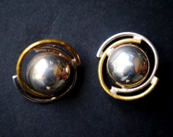 1970  vintage  sterling silver 925,  Mexico, Taxco, mod  , dome  ball clip on earrings  with asymmetric  open frame.