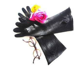 Art deco  style vintage 1970, black double woven cotton , opera gloves , ornate with  tiny  black beads. Size 7 1/2.