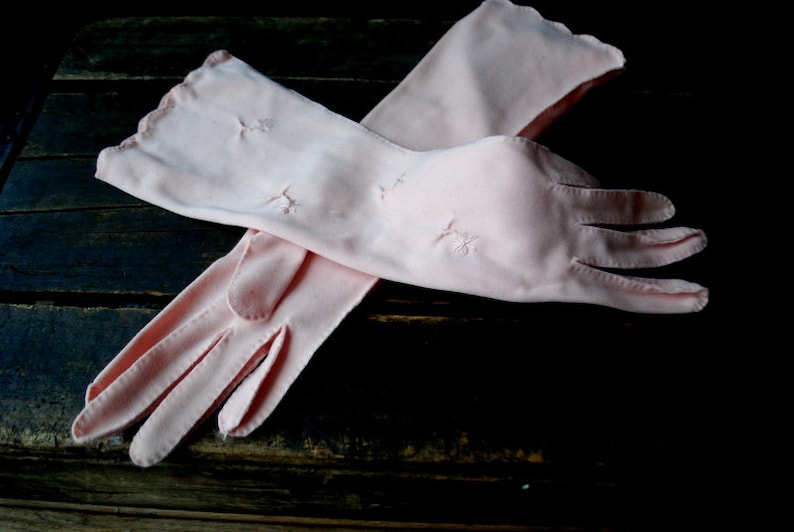 Wedding Cheap mail order shopping vintage 1960s Max 85% OFF Pink nylon hand stitched gloves long