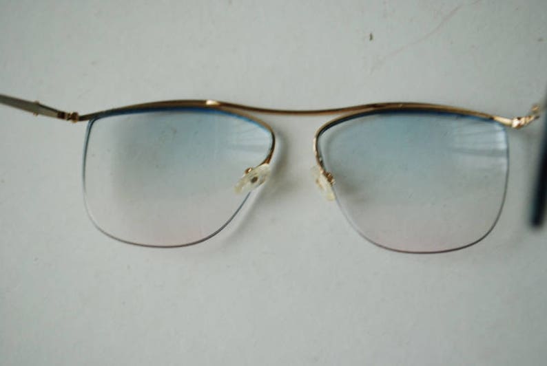 Mod vintage 70s, aviator , women's, optical, asymmetric lenses eye glasses with a blush blue shades. image 10