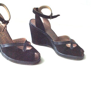 Genuine vintage 40s, dark navy blue  suede , wedge , peep toe sandals with  ankle strap. Rovers by Rao. Size 5M.