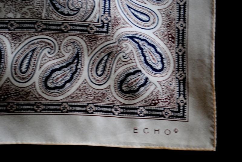 Foulard SIGNATURE ECHO - Laine Et Soie - 94x100 Cm - Vintage, Occasion