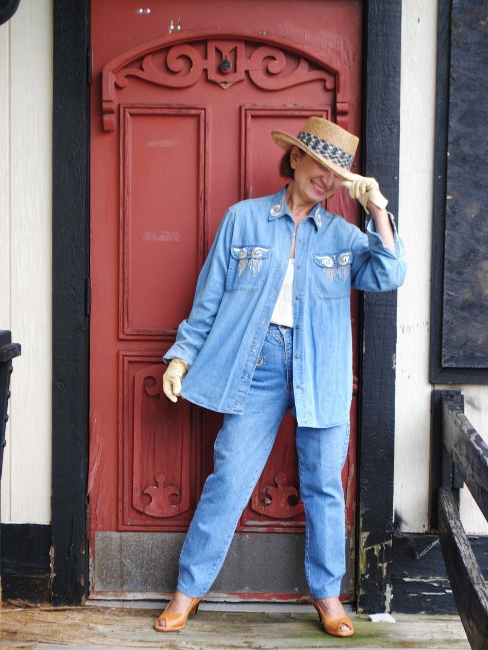 Cowboy Spirit. Western Vintage 1980S Light Blue Denim Jeans Suit Large Shirt & High Waist Jeans. Made By Blue Zone.size 6-7