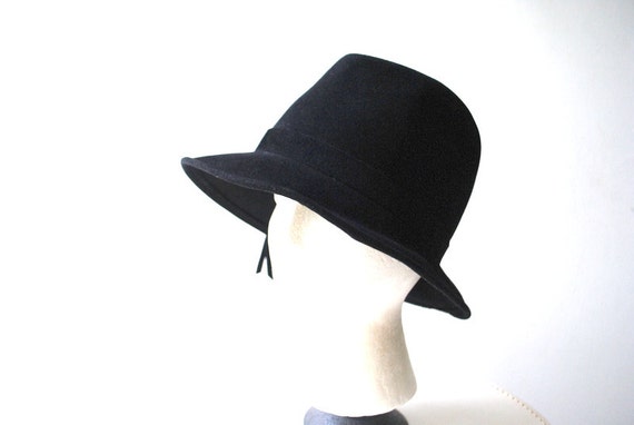 Luxurious vintage 80s black wool  ,vagabond fedor… - image 2