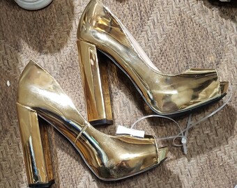 wide stripper heels
