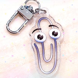 Clippy Keychain - from Microsoft Office / Word - Nostalgic Original Mascot Helper - Funny Paperclip Key Ring Character - Clippit