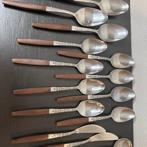 Cubiertos vintage MCM de Interpur - Acero inoxidable - Fabricados en Japón - Años 70 - Cucharas de mesa - Cucharas de postre - Cuchara para azúcar - Cuchillo para mantequilla