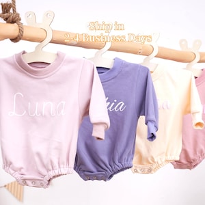 Personalisierter Rosa Baby Onesie, Personalisierter Puff Strampler, Personalisierter Namens Strampler, Minimalistischer Baby Body, Baby Geburtstagsgeschenk, Baby Shower Geschenk