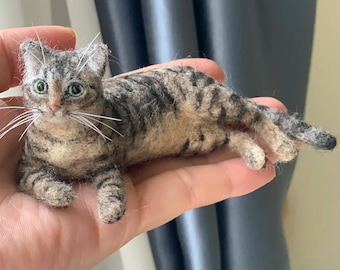 Custom Needle Felted Cat Figurine – Wool Cat Sculpture, Personalized Pet Portrait Memorial Gift