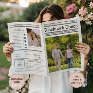 以下が含まれることがあります： 「Newlywed Times」というタイトルの新聞を手に持っている人。見出しは「The Journey of Their Lives」。新聞にはカップルの写真と「Emily & Tim」という文字が掲載されています。新聞には「Editable with Canva」という文字も書かれています。