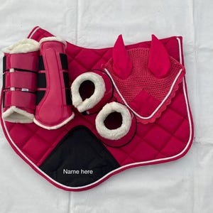 Handmade Customizable top Quality Saddle Pad Set – maroon with Brushing Boots, Bell Boots & Ear Net