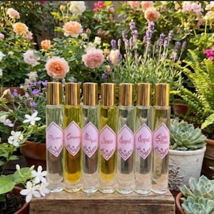 Organic Women Perfume Oil, High Quality, vegan Perfumes, Alcohol free perfume, Crafts Perfume, Concentrate Oil Roll-On (10ml)