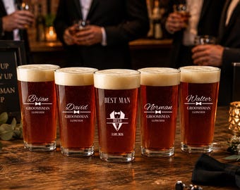 Personalized Groomsmen Beer Glass, Custom Engraved Pint Glass for Wedding Party, Best Man Gift, Groomsman Gift, Wedding Keepsake