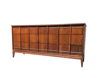 Mid Century Dresser By Ward Furniture