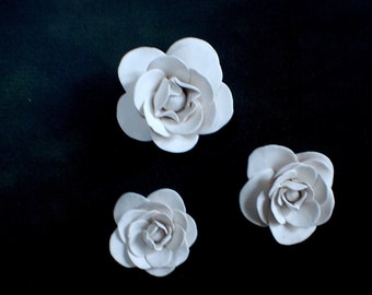 Roses Clay Flowers - Flower Wall Sculptures - White Clay Flowers Modern Minimalist 3D Wall Art Set of 3