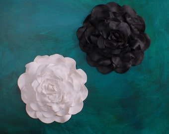 Flower Wall Sculptures - Black & White Clay Flowers Modern Minimalist 3D Wall Art