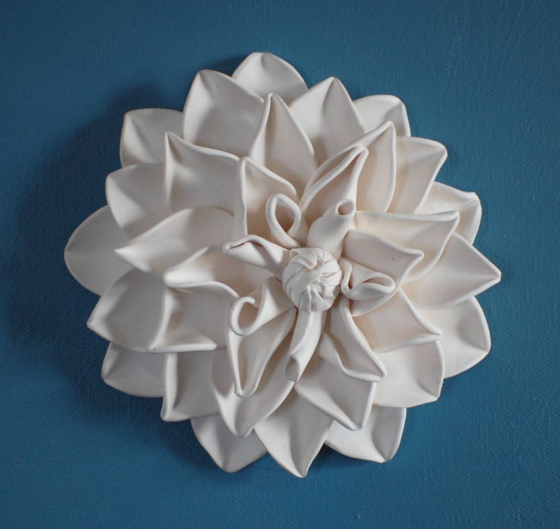 Flowers Wall Sculptures Art Dimensional Wall Decor Accents in White image 3