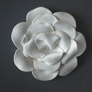 Camellia Flower Wall Sculpture - Coffee Table Ornament White Clay Flower Modern Minimalist 3D Wall Hanging Floral