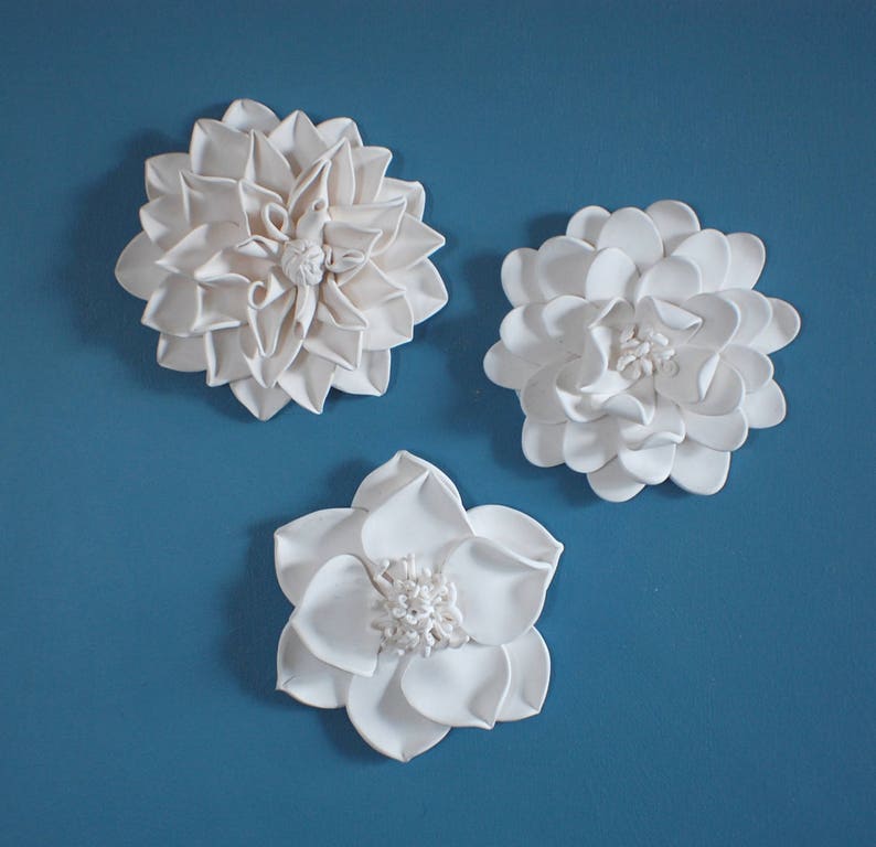 Flowers Wall Sculptures Art Dimensional Wall Decor Accents in White image 1