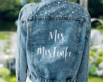 Custom Embroidered Bride Denim Jacket,Custom Bride Jean Jacket, Future Mrs Jacket, Personalized Embroidery Wedding Jean Jacekt,Wedding Gift