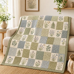 Cottagecore Patchwork Quilt, Sage Green Floral Blanket, Botanical Flower Throw, Vintage Garden Decor, Cozy Wildflower Bedding Gift