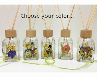 Elige tu color: Botella difusora de aroma de vidrio con flores prensadas