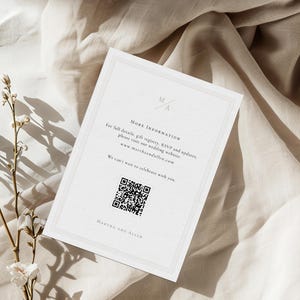 Plantilla de tarjeta para sitio web de bodas con código QR, elegancia minimalista, inserto imprimible con información adicional, A6 y 4x6, Corjl editable / Essence CR104