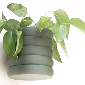 Attractive 3D printed wall flower pot design