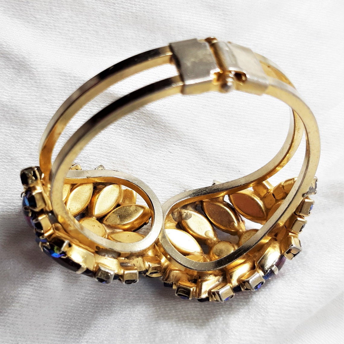 Vintage Juliana D&E Clamper Bracelet with Bluish Lavender and Etsy
