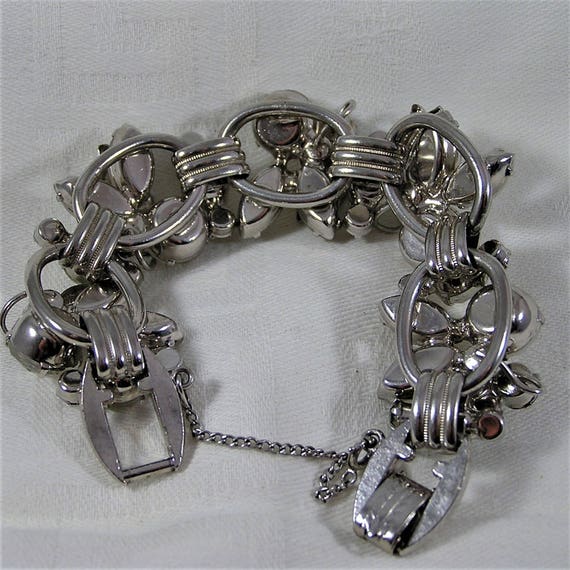 Vintage Juliana D & E Bracelet Earring Set of Whi… - image 8