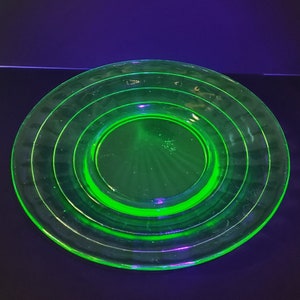 Authentic Anchor Hocking Salad/Dessert Platter - Depression Glass, Uranium Glow