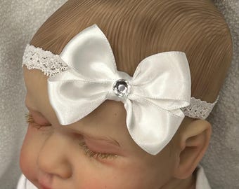 Diadema con lazo de satén blanco brillante de 5 cm, ideal para bebés prematuros y niños pequeños. Ideal para confirmación, bautismo y boda.