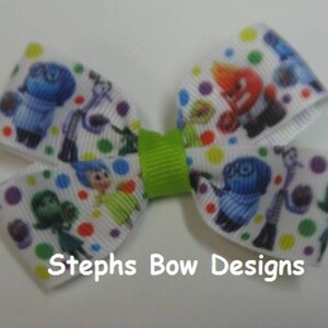 &quot;Inside Out Zopf Haarschleife Baby Kleinkind Haarschleife, &quot;&quot;Inside Out HairBow&quot;&quot;, &quot;&quot;Inside Out&quot;&quot; Disney Haarschleife, von innen nach außen Haarschleife, so süße 2 &quot;breite Bögen.&quot;