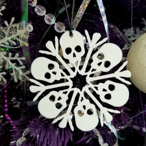 Skull Snowflake Skullflake Gothmas Hexmas Snowflake Tree Decoration 3d Printed Yule Gift Holiday Decor Xmas Oddities Bones Macabre MTcoffinz