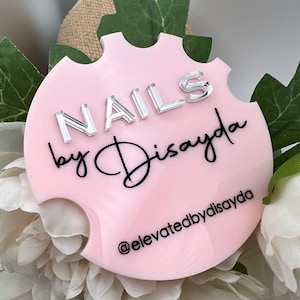 Nailfie Disc Personalized Nail Photo Prop Acrylic Photo Prop Social Media Prop Nailtech Gift Nail Selfie Sign Valentine Gift for Nail Artist