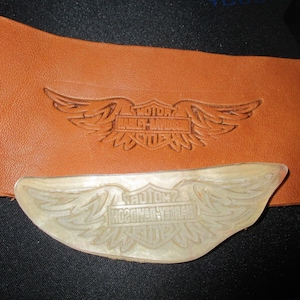 Sello de cuero Harley Davidson vintage grabado en relieve (89 x 20 mm)