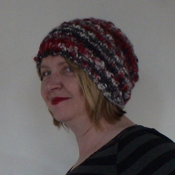 Easy knit pattern for slouchy beanie for thick and thin yarns