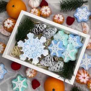 New Year’s Gift Set: Snowflake & Pine Cone Soaps with Festive Berry Scent. Beautifully wrapped and ready to delight!
