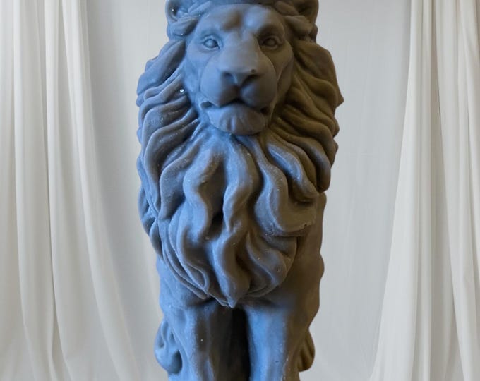 Lion candle, soy wax handmade
