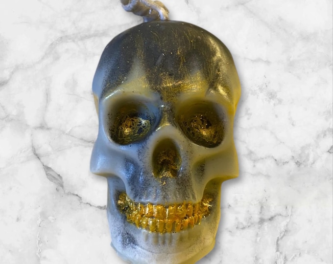 Skull Candle Handmade and handpainted Soy Wax ECO. Goth candle