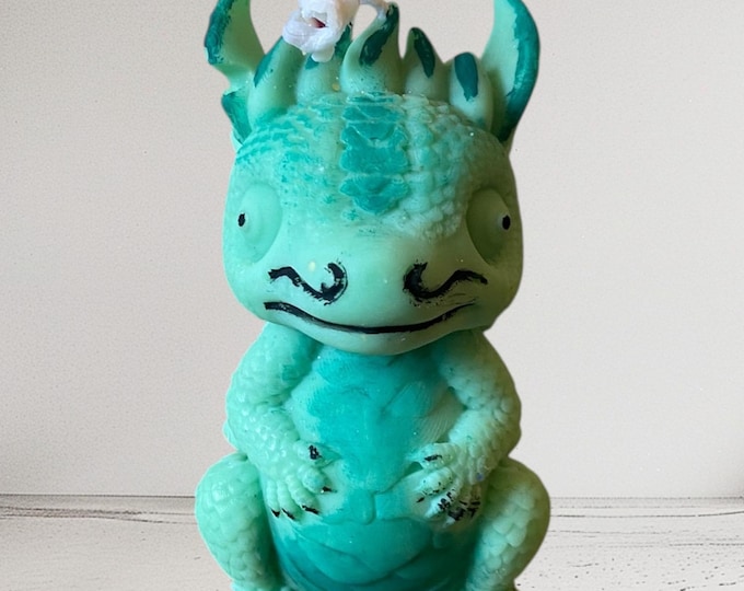 Dragon candle, soy wax handmade