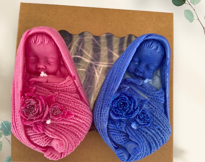 2x Christening soy candles - christening boy and girl - pink and blue - ECO friendly. Presented in box with decoration